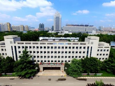 山东大学干部培训